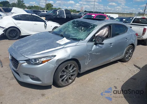 2018 Mazda Mazda3 Touring z USA, uszkodzony, nr VIN 3MZBN1V3XJM257455